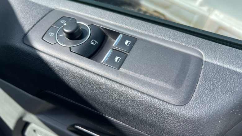 Ford Transit Custom 300 L1 Diesel Fwd 2.0 EcoBlue 136ps H1 Van Limited